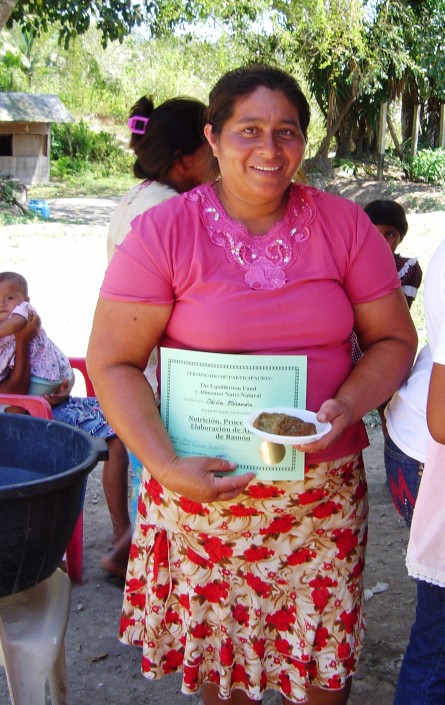 odilia con diploma